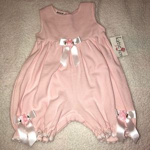 Infant girls pink romper